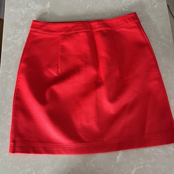 NWOT TOPSHOP MINI SKIRT RED US SZ 4 - Picture 2 of 4